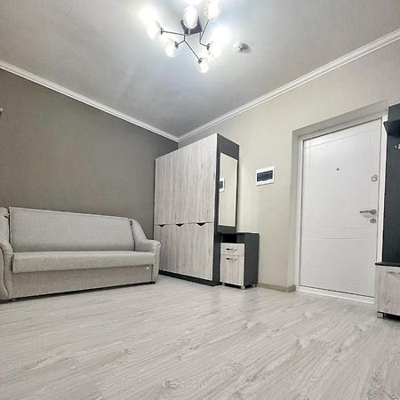 Beautiful Apartment In Кишинів Екстер'єр фото