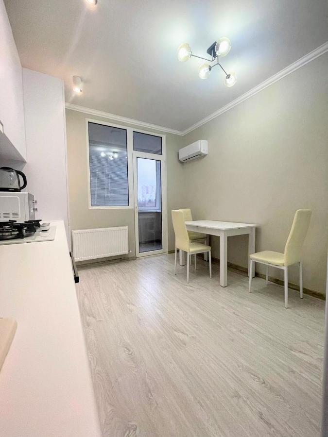 Beautiful Apartment In Кишинів Екстер'єр фото