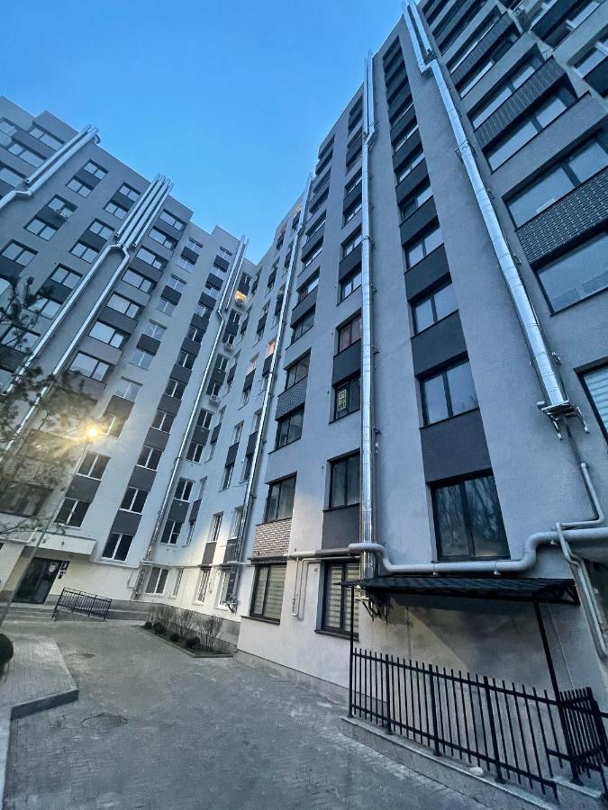 Beautiful Apartment In Кишинів Екстер'єр фото